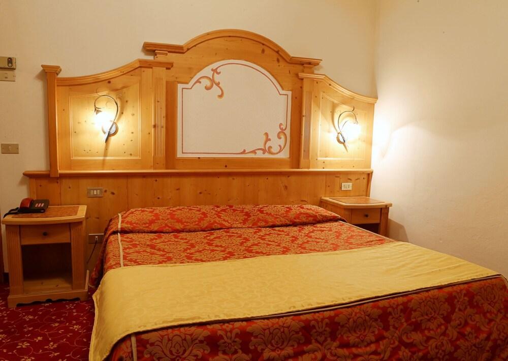 Hotel Belvedere Srl Fai Della Paganella Esterno foto