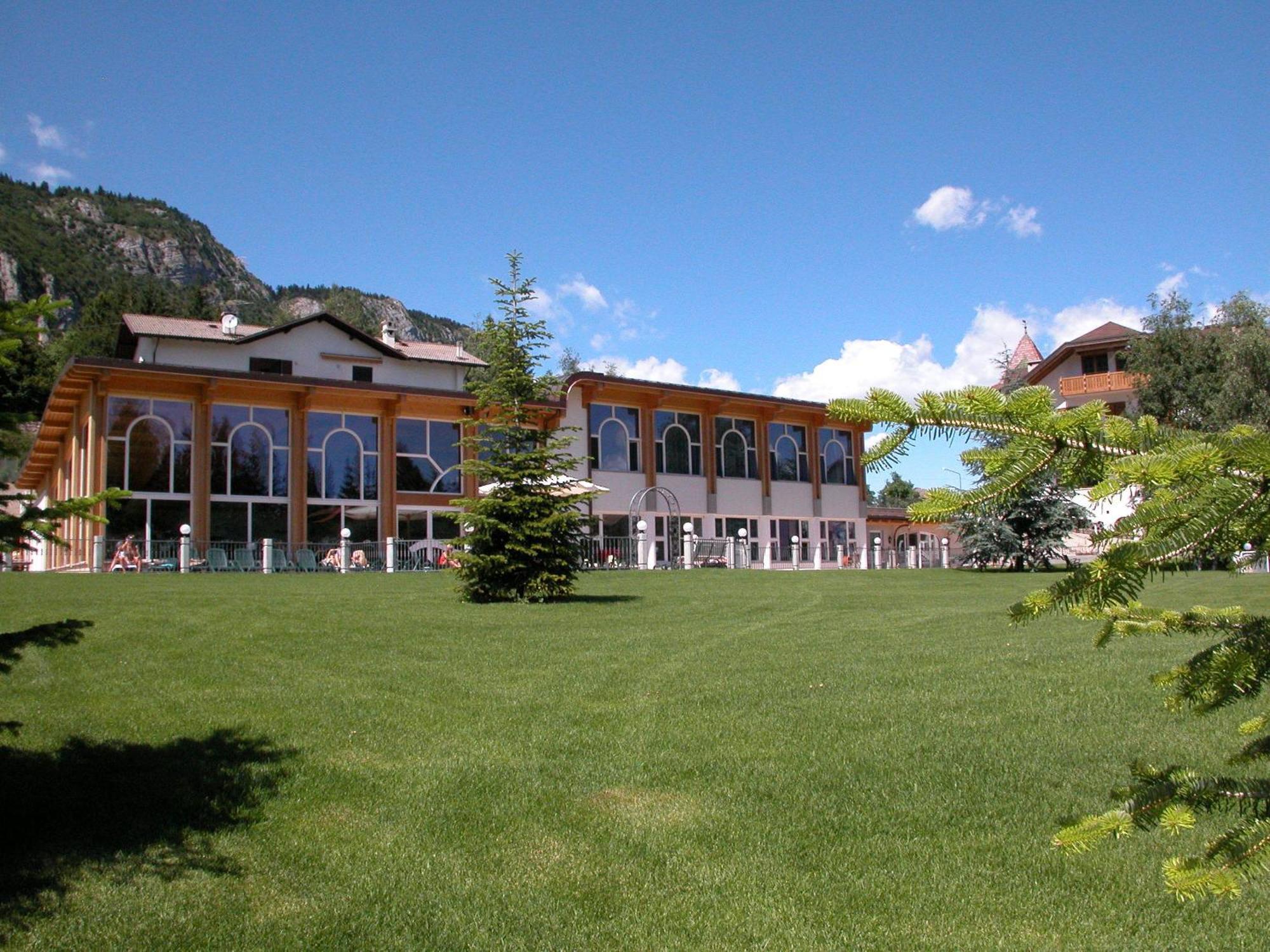 Hotel Belvedere Srl Fai Della Paganella Esterno foto